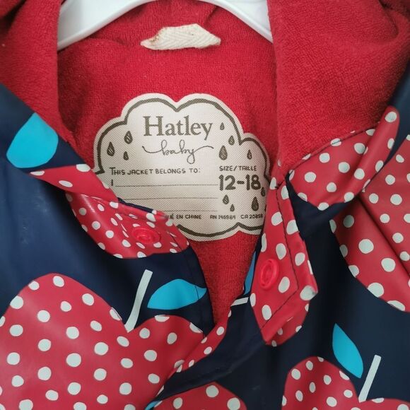 Hatley raincoat size 12-18 m - Picture 3 of 4
